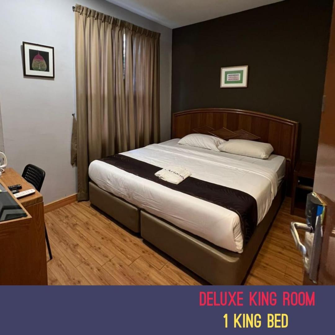 Golden Leaf Boutique Hotel Nusa Idaman Formerly Known As Ariana Hotel ジョホールバル エクステリア 写真