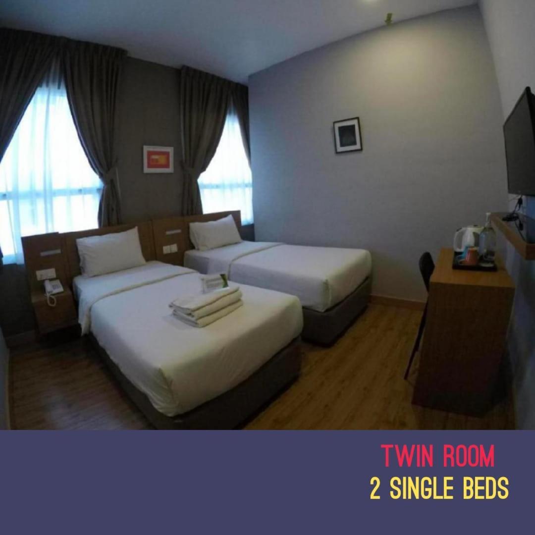 Golden Leaf Boutique Hotel Nusa Idaman Formerly Known As Ariana Hotel ジョホールバル エクステリア 写真