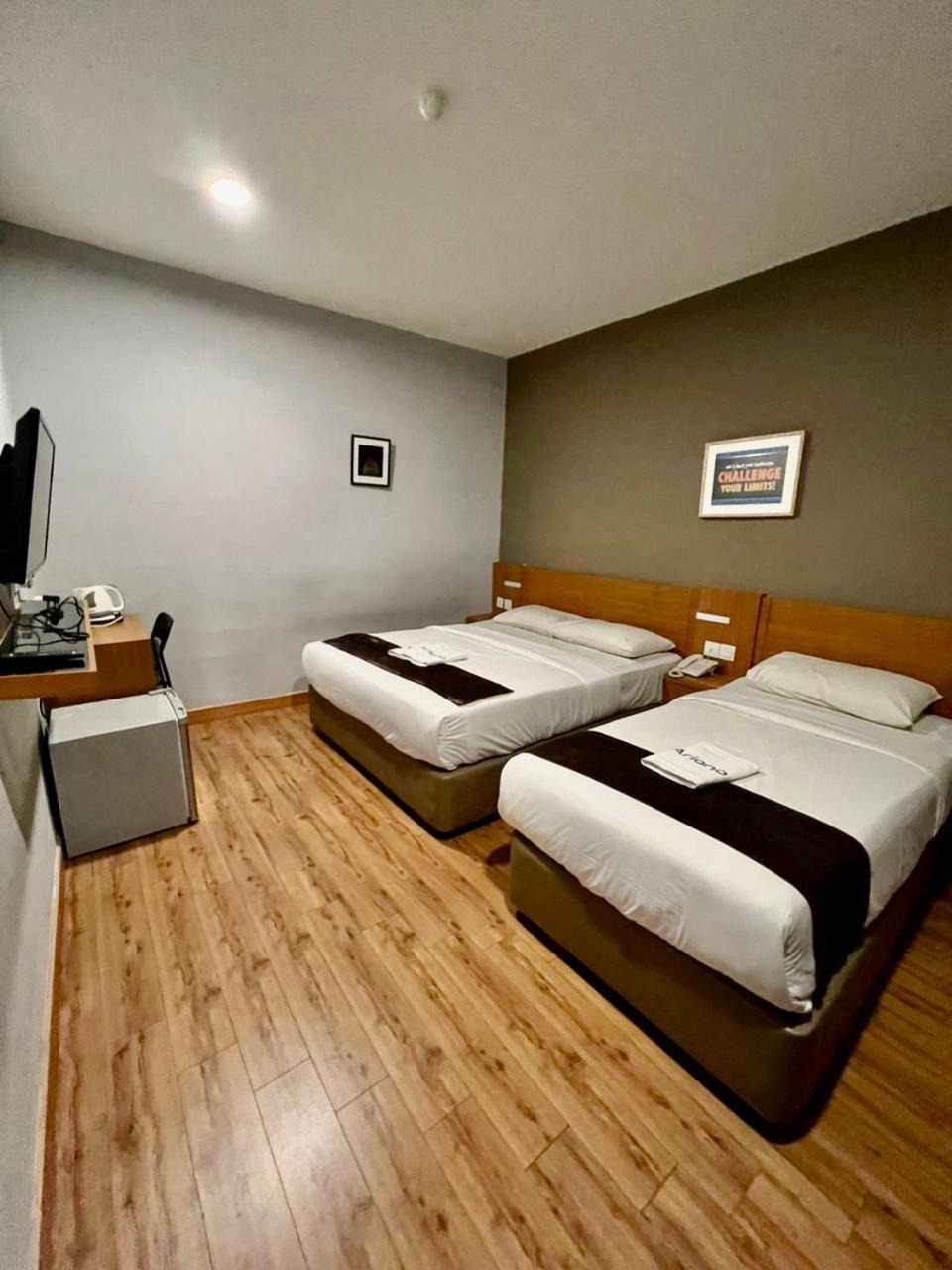 Golden Leaf Boutique Hotel Nusa Idaman Formerly Known As Ariana Hotel ジョホールバル エクステリア 写真