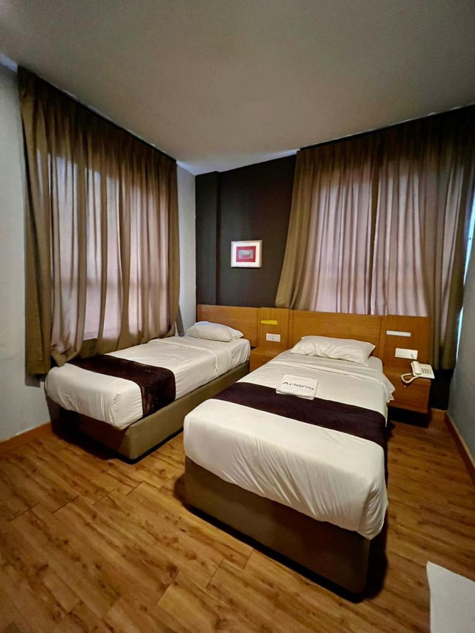 Golden Leaf Boutique Hotel Nusa Idaman Formerly Known As Ariana Hotel ジョホールバル エクステリア 写真