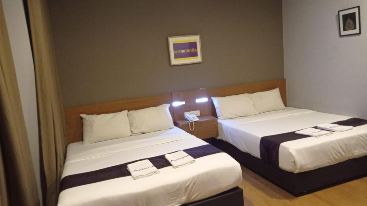 Golden Leaf Boutique Hotel Nusa Idaman Formerly Known As Ariana Hotel ジョホールバル エクステリア 写真