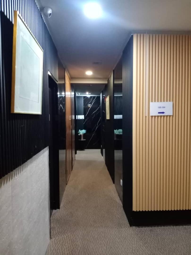 Golden Leaf Boutique Hotel Nusa Idaman Formerly Known As Ariana Hotel ジョホールバル エクステリア 写真