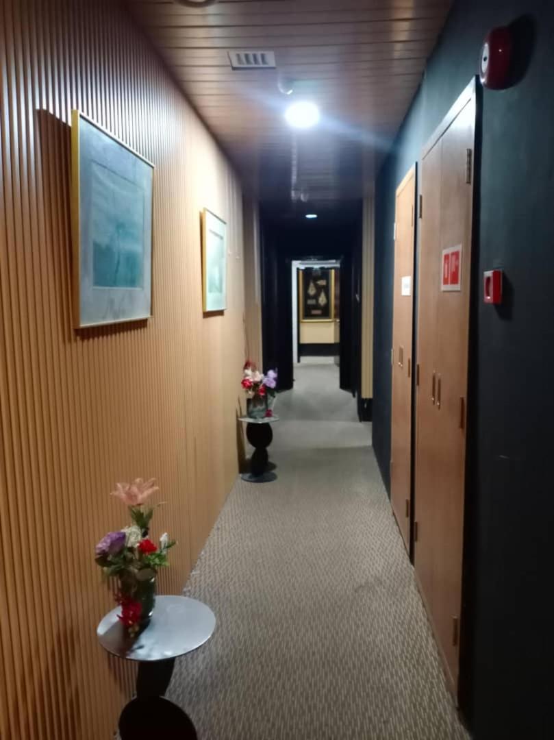 Golden Leaf Boutique Hotel Nusa Idaman Formerly Known As Ariana Hotel ジョホールバル エクステリア 写真
