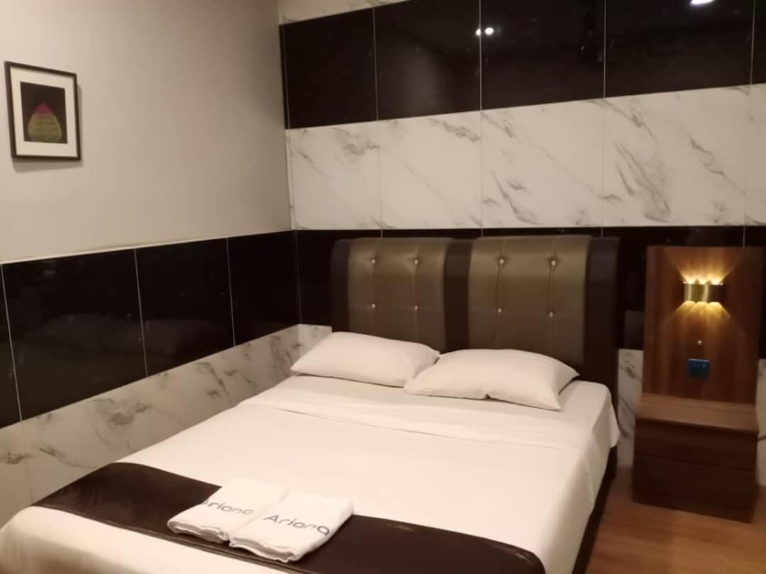 Golden Leaf Boutique Hotel Nusa Idaman Formerly Known As Ariana Hotel ジョホールバル エクステリア 写真